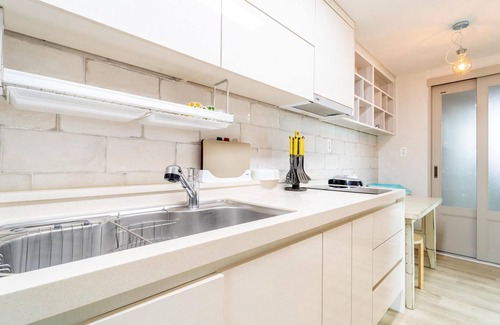 Jocheon House | Family-Friendly Stay at Jeju Murray Pension with Kitchen Access