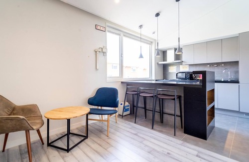 Jocheon House | Family-Friendly Stay at Jeju Seuwiseumaeul 215&216dong