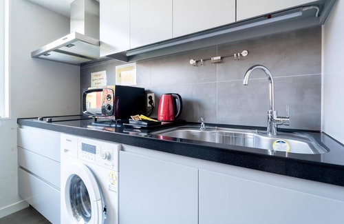 Jocheon House | Family-Friendly Stay at Jeju Seuwiseumaeul 215&216dong