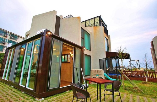 Hallim House | Discover Jeju Sorang N Farms Village: Pet & Child Friendly Stay