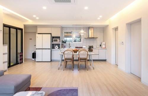 Hallim House | Relaxing Getaway at Jeju Stay Rowoon Dockchae Pension