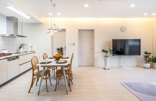 Hallim House | Relaxing Getaway at Jeju Stay Rowoon Dockchae Pension