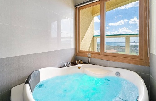 Andeok House | Family-Friendly Stay at Jeju the Oceanhill Pension