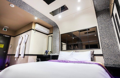 Downtown Hotel | Eco-Friendly Stay at Jeju The Zara Self Check-in Motel