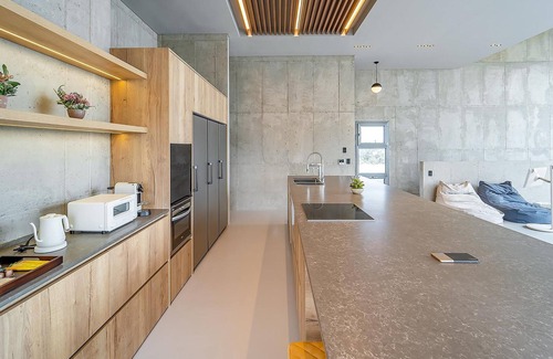 Aewol House | Relax at Jeju Themoon Poolvilla with Family-Friendly Amenities