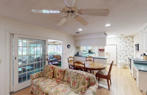 Jekyll Island House | Family-Friendly Jekyll Escape with Pool and Kitchen Amenities