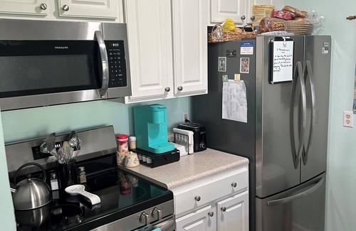 Jekyll Island Villa | Relax at Jekyll Island Seaside Villa with Pool & Breakfast