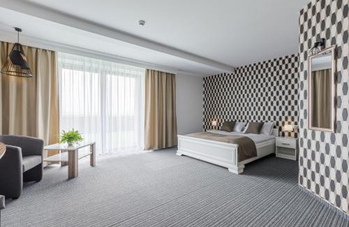 Gniew Resort | Relax at Jeleń Resort&Spa: Pet Friendly with Ocean Views