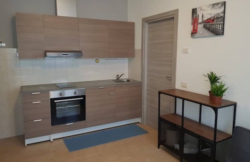 Sud-Ovest Apartment | Pet Friendly Jelena Apartment Near Fiera Attractions
