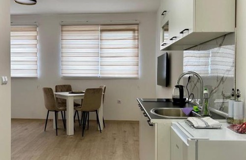 Jajce Apartment | Jelena: Family-Friendly Escape with Top Guest Ratings