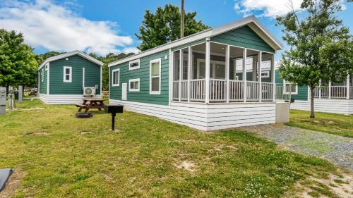 Lincoln House | Family-Friendly Jellystone Park with Oceanfront Views