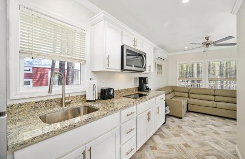 Lincoln House | Family-Friendly Jellystone Park with Oceanfront Views