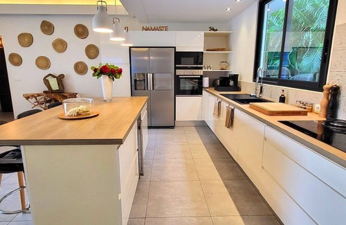 Vitet Villa | Relaxing Retreat with Pool, Spa & Games Room Awaits