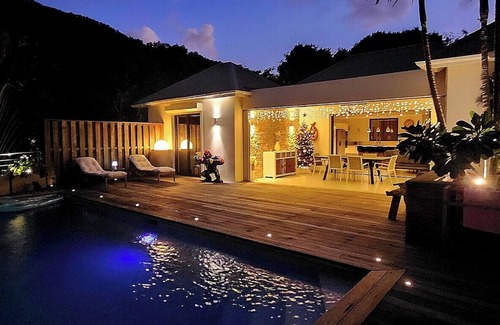 Vitet Villa | Relaxing Retreat with Pool, Spa & Games Room Awaits