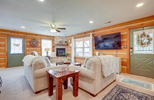 Jemez Springs House | Inviting Jemez Springs Cabin with Cozy Deck & Mountain Views