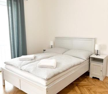 Znojmo Apartment | Family-Friendly Retreat at Jen Tak Spolu - Znojmo