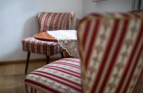 Jena-Zentrum Apartment | Experience Jena The Grand Piano Suite - 4-Star Guest Haven