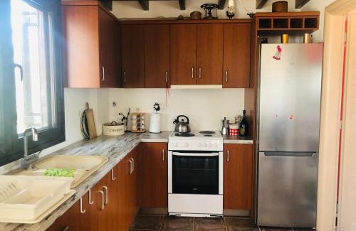 Eretria House | Guest Rated 10/10: Jennie's Countryhouse in Malakontas