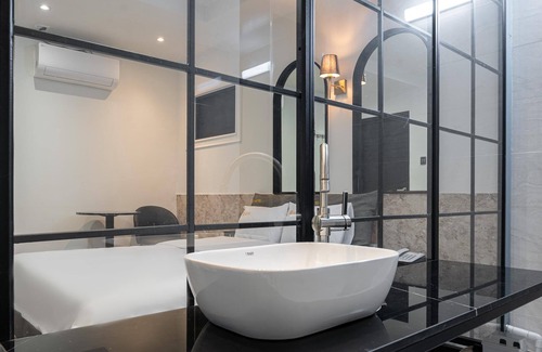 Jeongeup Hotel | Eco-Friendly Escape at Jeongeup H with Breakfast Included