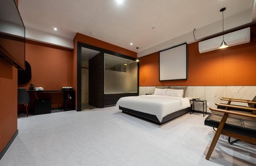 Jeongeup Hotel | Eco-Friendly Escape at Jeongeup H with Breakfast Included