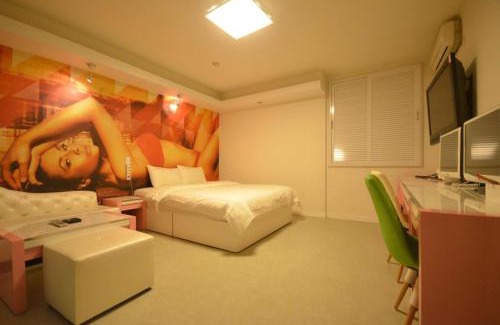 Jeonju Hotel | Budget-Friendly Jeonju Cherevill Motel with Breakfast & Accessibility