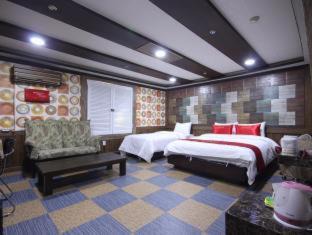 Jeonju Hotel | Budget-Friendly Jeonju Hotel with Breakfast & Accessibility