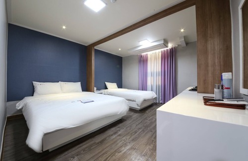Jeonju Hotel | Cozy Jeonju Sanjeong-dong Aria with Pool & Breakfast