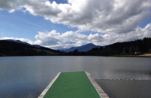 Mariahof Hotel | Relax at Jerà am Furtnerteich with Ocean View & Beach Access