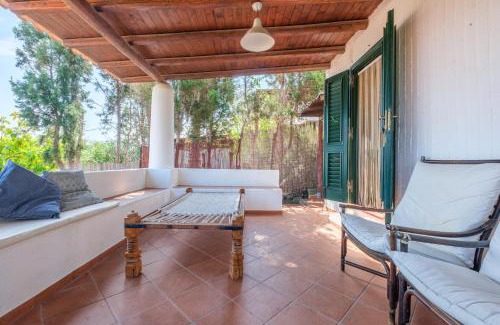 Vulcanello Apartment | Jera Suite Vista Mare: Family-Friendly 4-Star Retreat