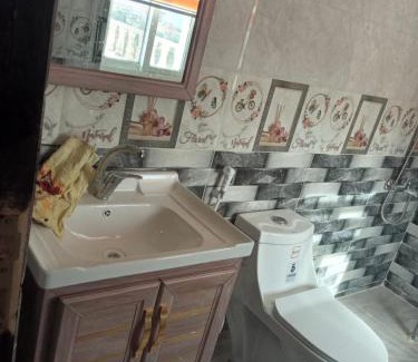 Jerash Apartment | Cozy Jerash Roman North Gate Cottage with Fireplace Access