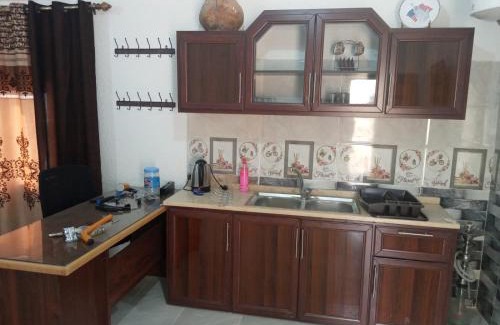 Jerash Apartment | Cozy Jerash Roman North Gate Cottage with Fireplace Access