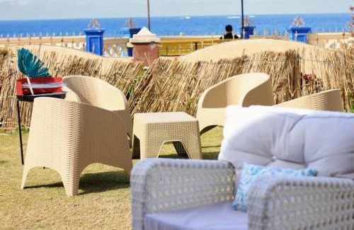 Al-Muntazah Ski Chalet | Discover JERMA Apartments with Private Beach & Ocean Views