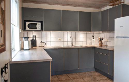 Øvre Ramse House | Discover Jervehiet - Hytte 4: Pet-Friendly Retreat Awaits
