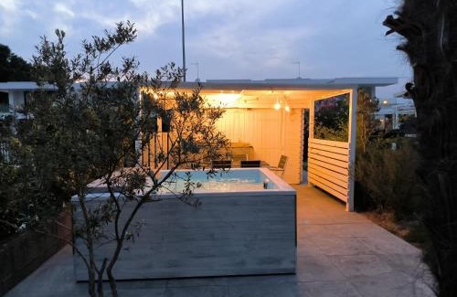 Faro House | Discover Jesolo Beach Villa: Family-Friendly Getaway
