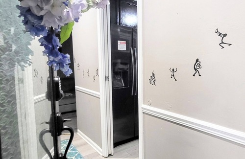 New Castle House | Family Fun at Jess' Haven with Arcade Games & Kitchen