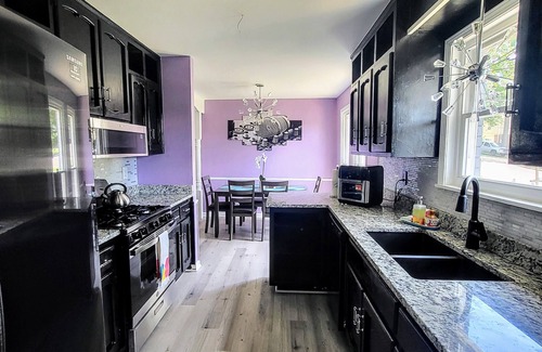 New Castle House | Family Fun at Jess' Haven with Arcade Games & Kitchen