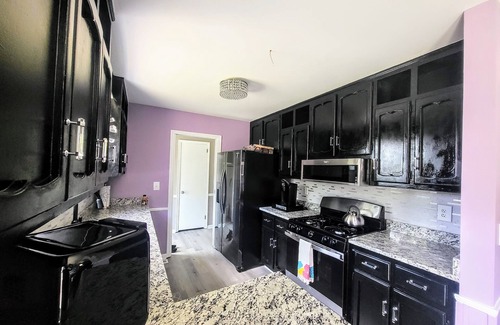 New Castle House | Family Fun at Jess' Haven with Arcade Games & Kitchen