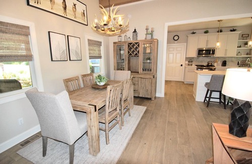 Highlands House | Unforgettable Stay at Jessamine Cottage, Chesnut Hill