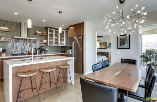 Araby House | Unmatched Views of Palm Springs with Pool and Spa Access
