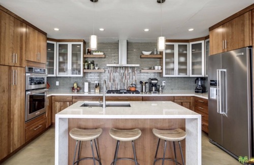 Araby House | Unmatched Views of Palm Springs with Pool and Spa Access