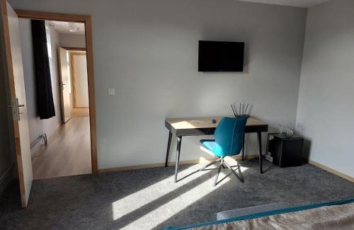 Vresse-sur-Semois Hotel | Jeux de Goûts: Pet-Friendly Oceanfront Retreat with Breakfast