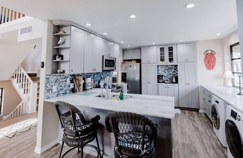 Pass-a-Grille House | Oceanfront Getaway By the Sea - Pass-a-Grille Beach