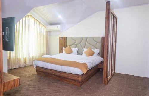Srinagar Hotel | Relax at JF Green Resorts: Family-Friendly Getaway