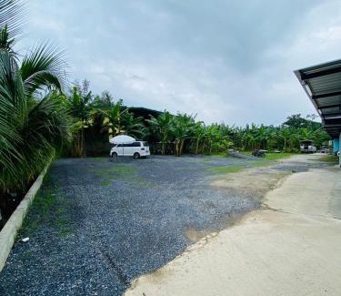Sa Khu Hotel | Budget-Friendly Jhen House: Family Hospitality Awaits