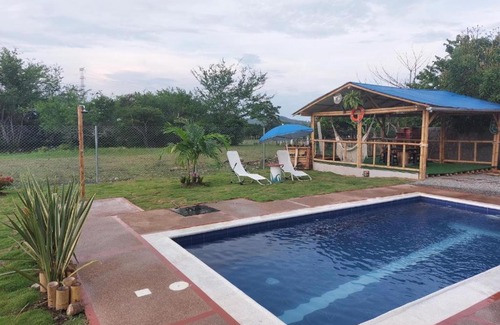 Piedras House | Top-Rated Jhonci's Home: Pet-Friendly Retreat with Pool