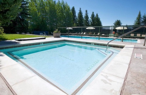 Teton Village Condo | Elegant Second Floor Condo with Pool in Teton Village