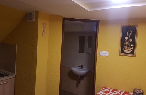 Vracov Apartment | Pet-Friendly Getaway at Jiřinka suterén – Rated 9/10