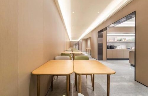 Fengtai Hotel | JI Hotel Beijing Headquarters Base Guogongzhuang Subway Station