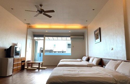Toucheng Bed & Breakfast | Relax at Jia Ying Beach Resort B&B with Oceanfront Views