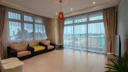 Kuching Apartment | Jia嘉 Homestay With L Balcony at Kuching Riverine Diamond Resort